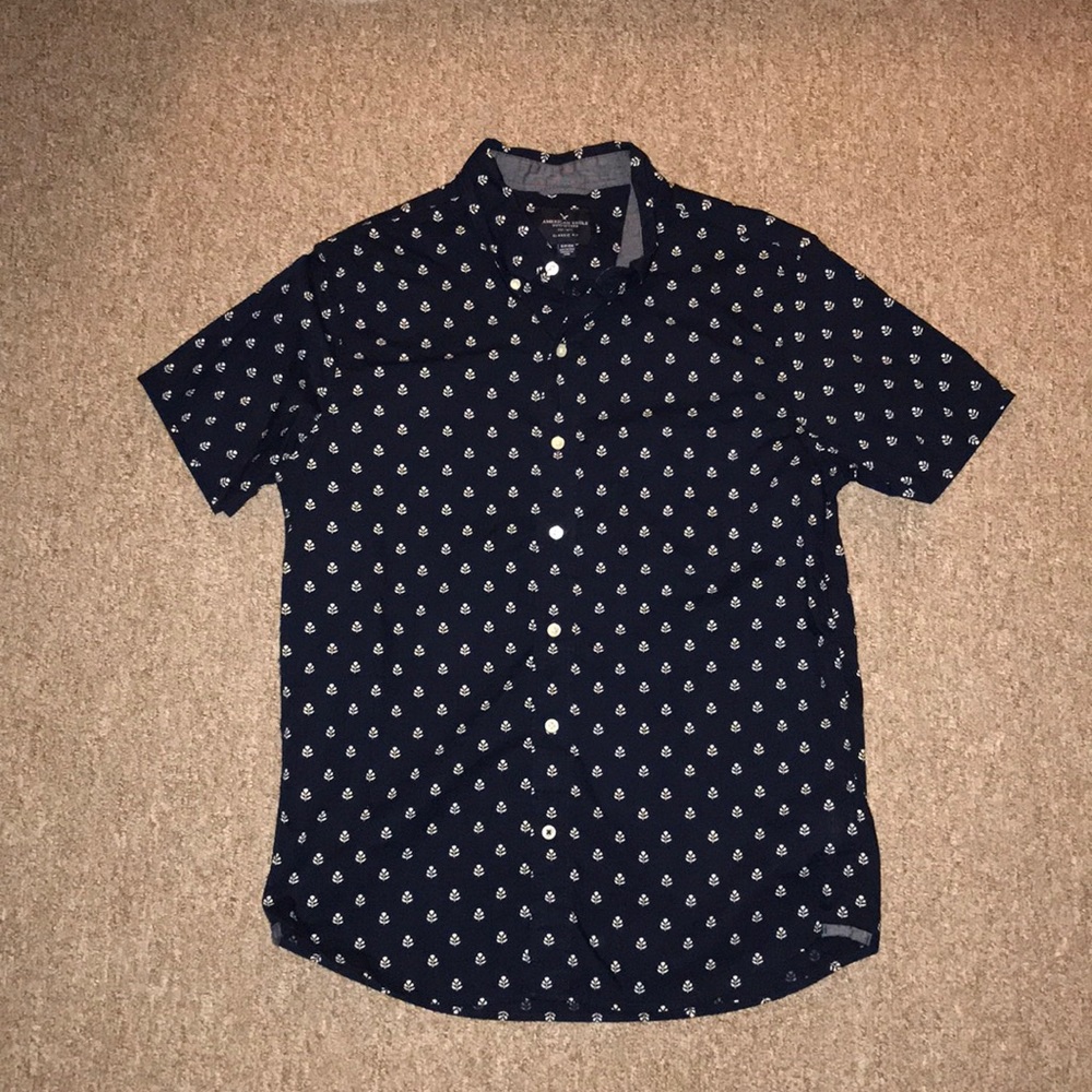 American Eagle Button Up